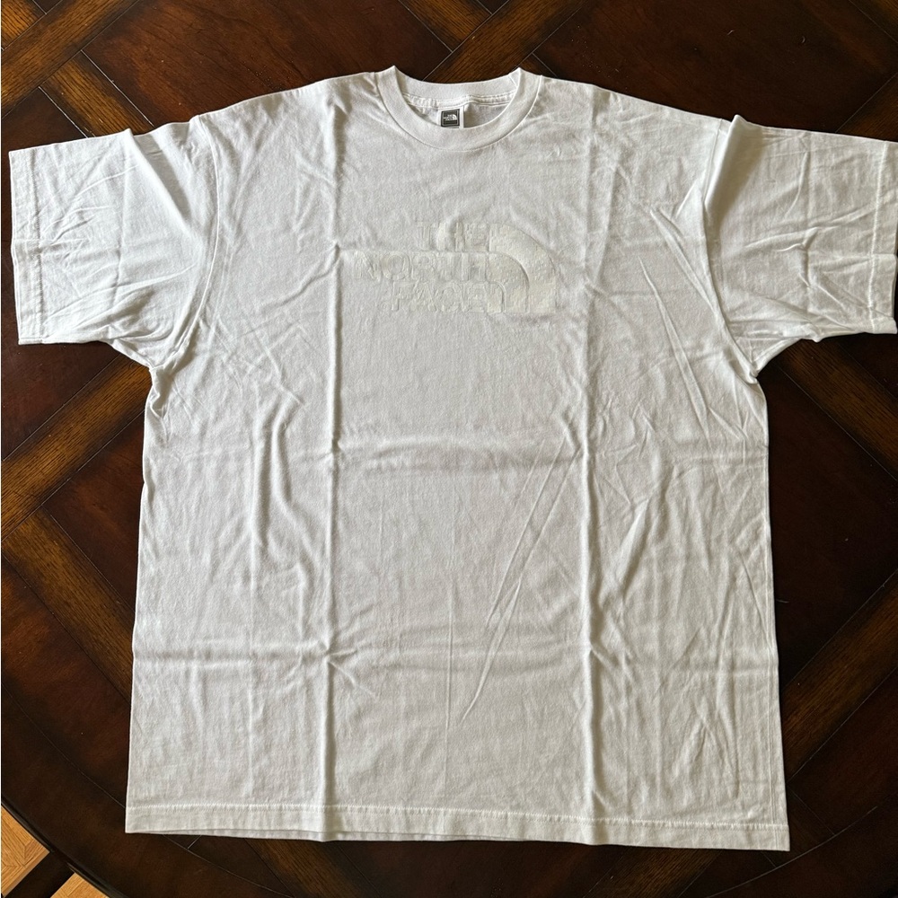 The North Face White Short Sleeve Tee Classic Crew Neck